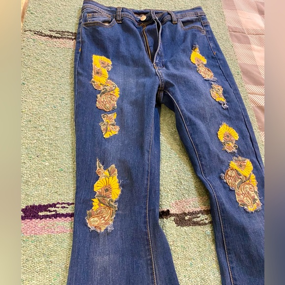 H&Y Fashion Paisley and Floral Embroidered Bell Bottom Blue Jeans - Picture 2 of 10